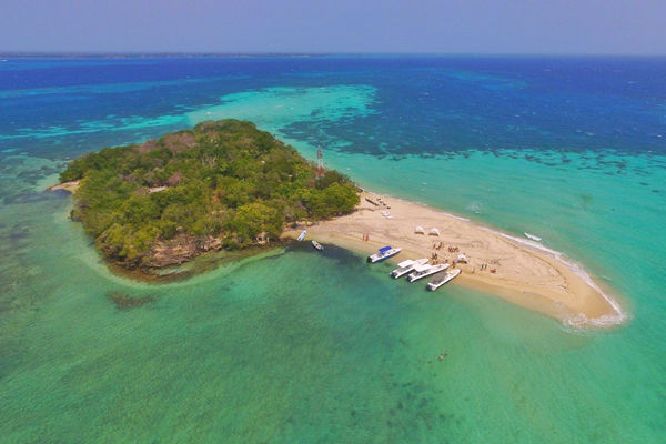 Isla Arena.... a true secluded paradise - Boating Cartagena